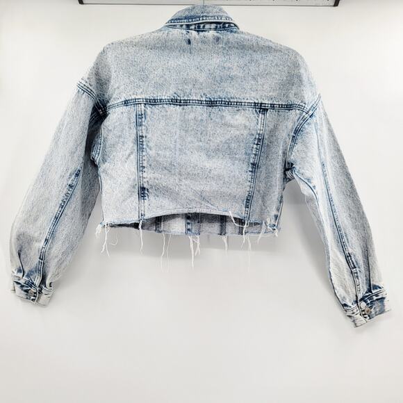 FOREVER 21 Blue Acid Washed Cropped Raw Hem Denim Jean Jacket Women's Size S - Picture 2 of 6
